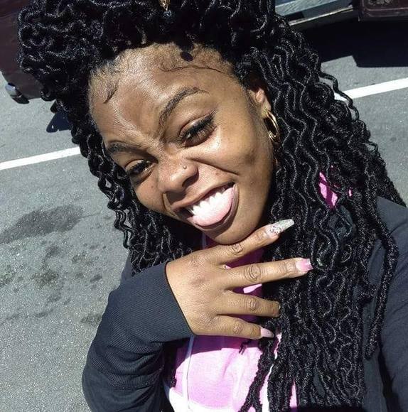 Meet your Posher, Jenae - Picture 1 of 1